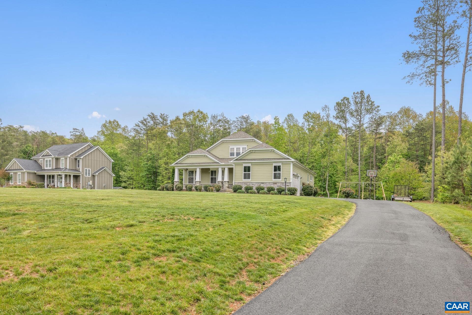 TWO RIVERS - Residential