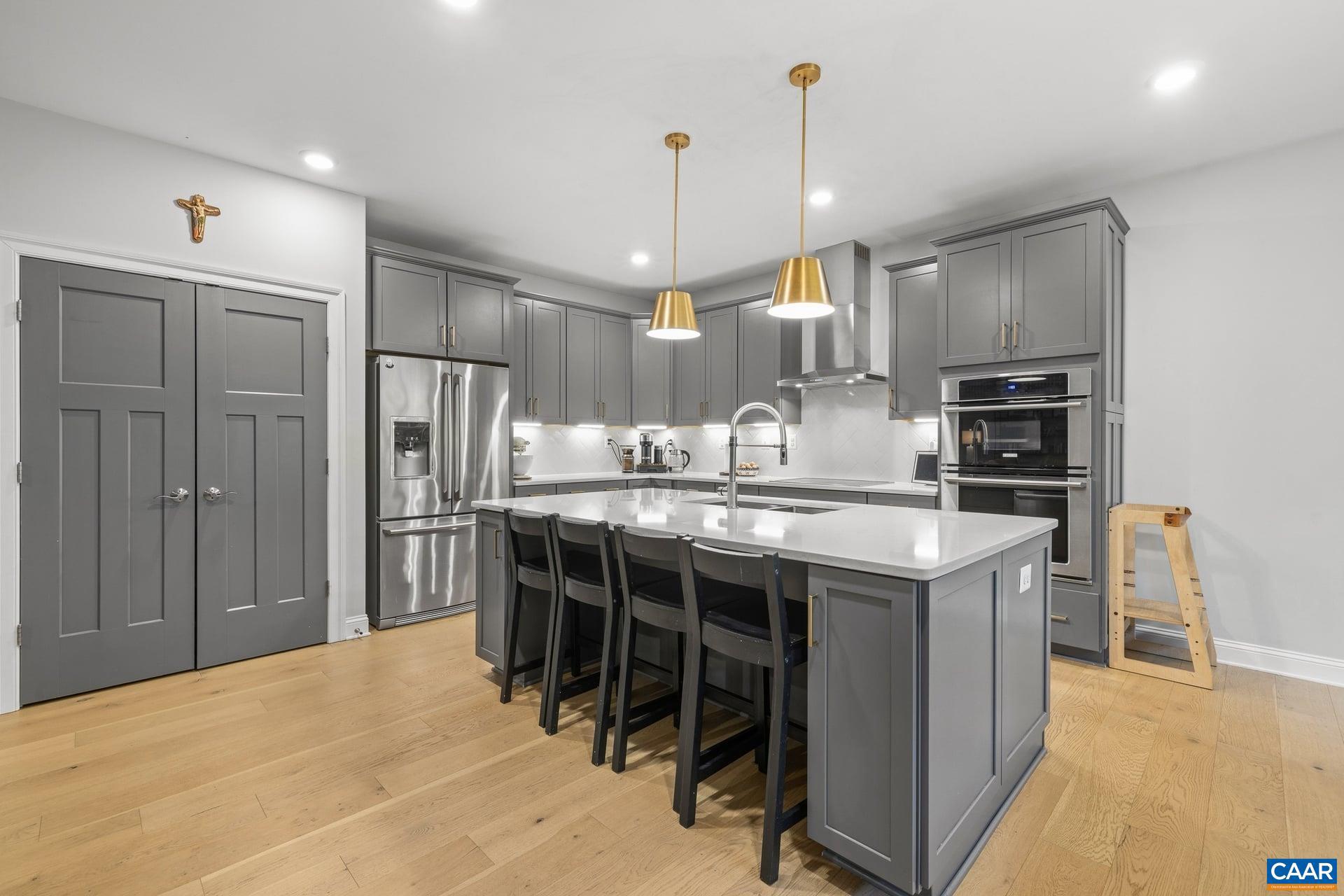 TWO RIVERS - Residential