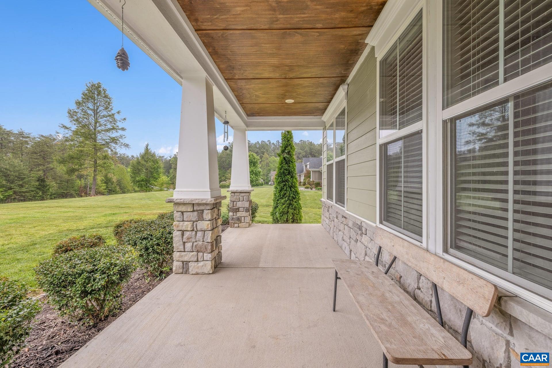 TWO RIVERS - Residential
