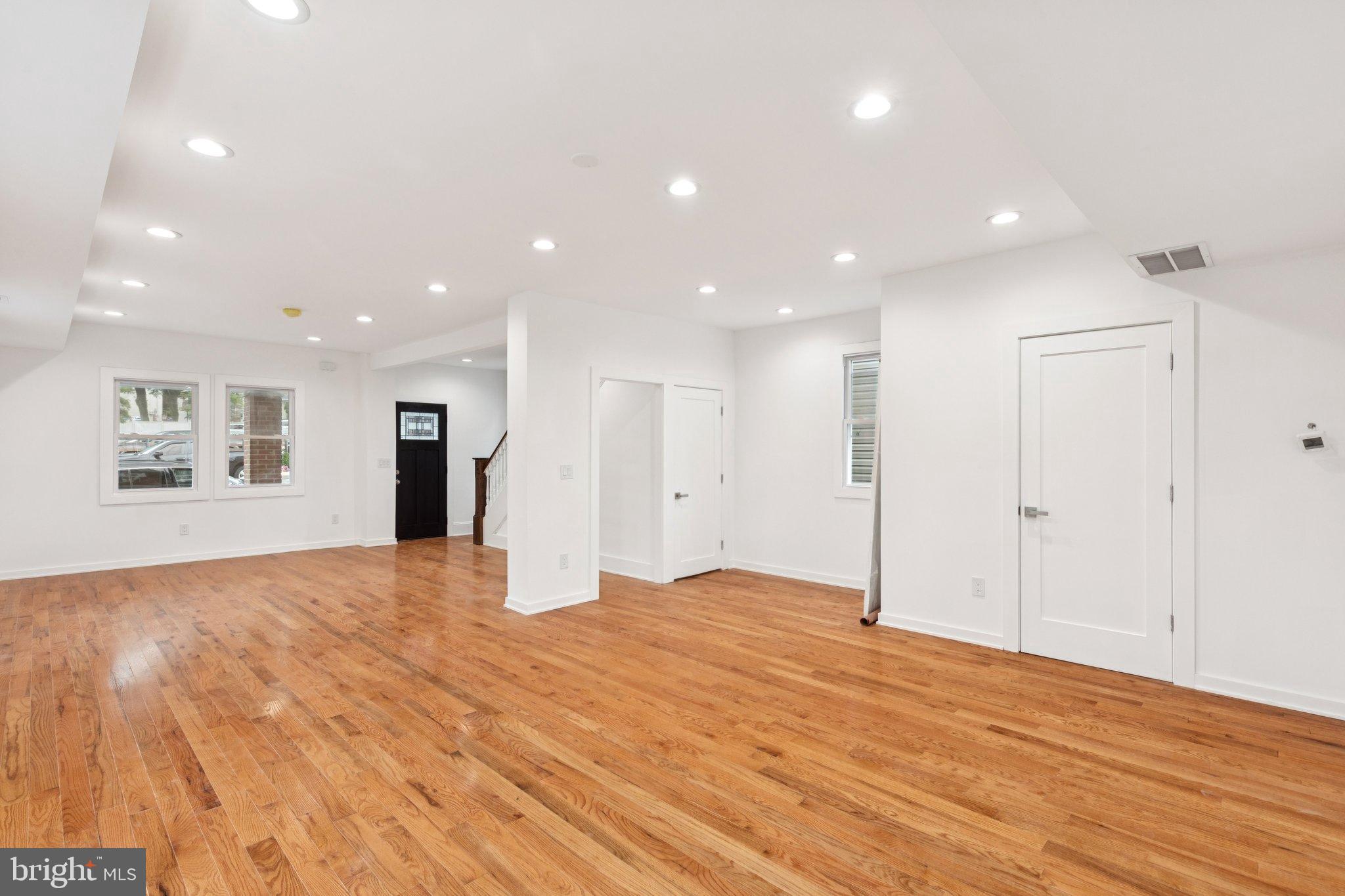 GLENSIDE - Residential