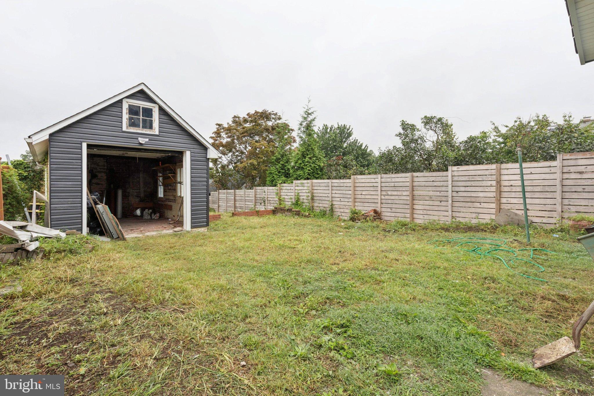 GLENSIDE - Residential