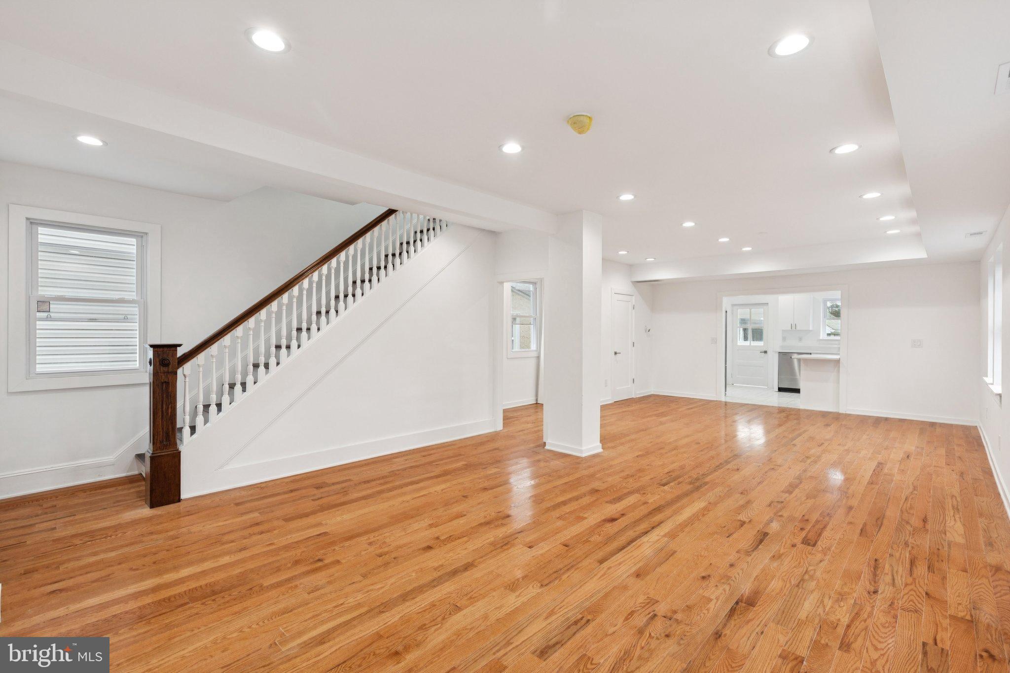 GLENSIDE - Residential