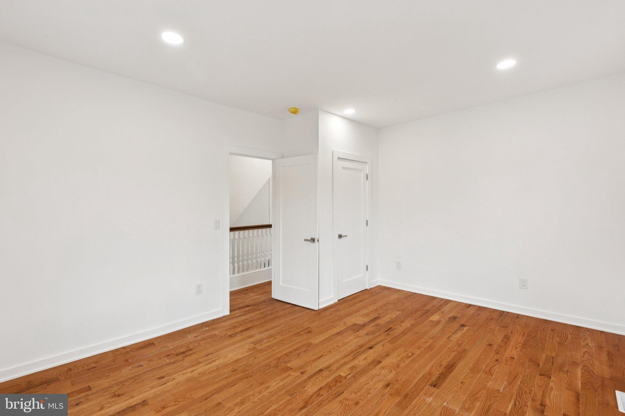 GLENSIDE - Residential