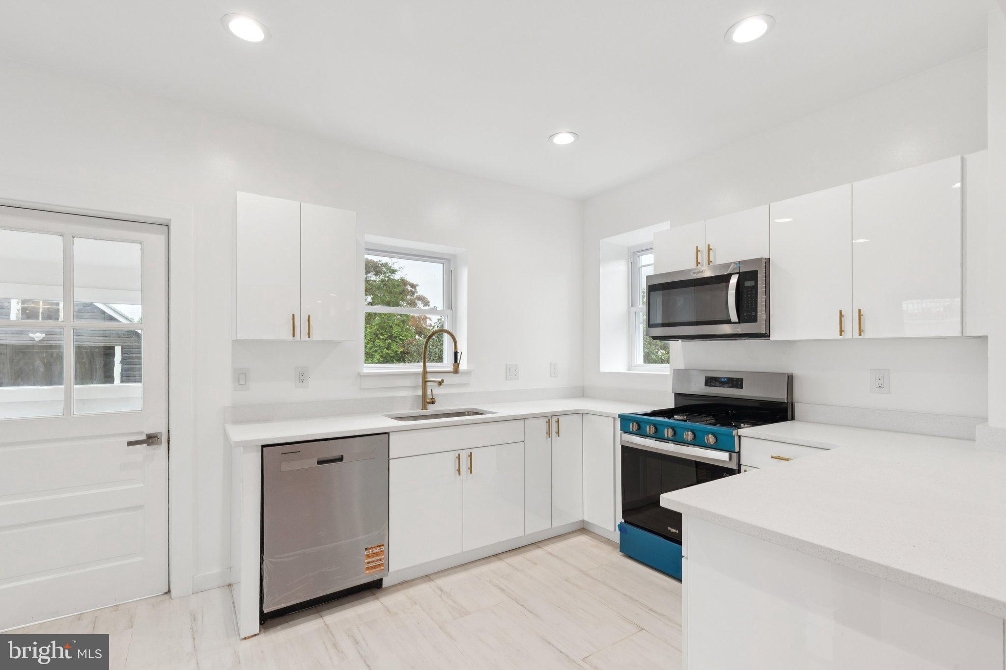 GLENSIDE - Residential