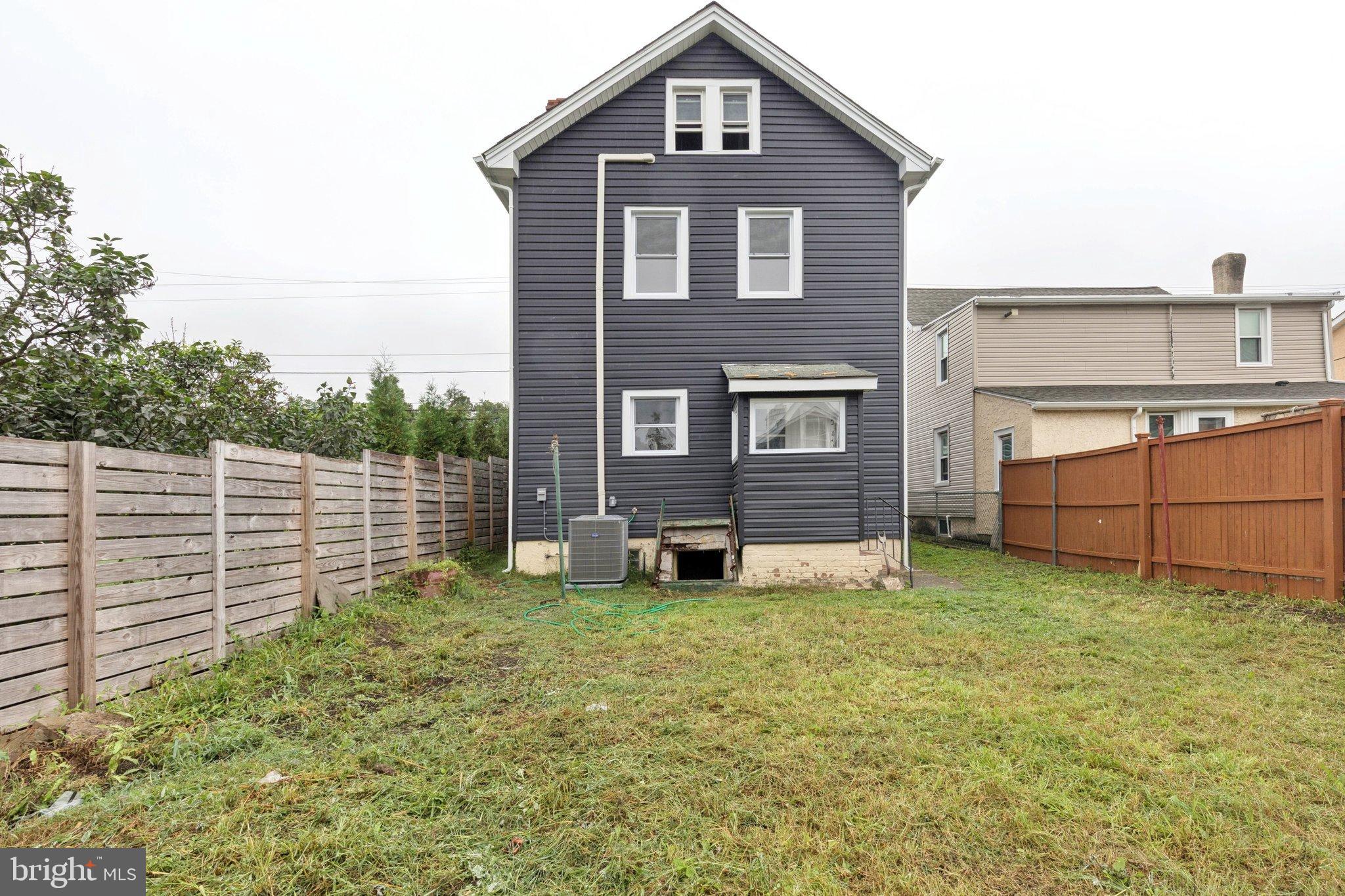 GLENSIDE - Residential