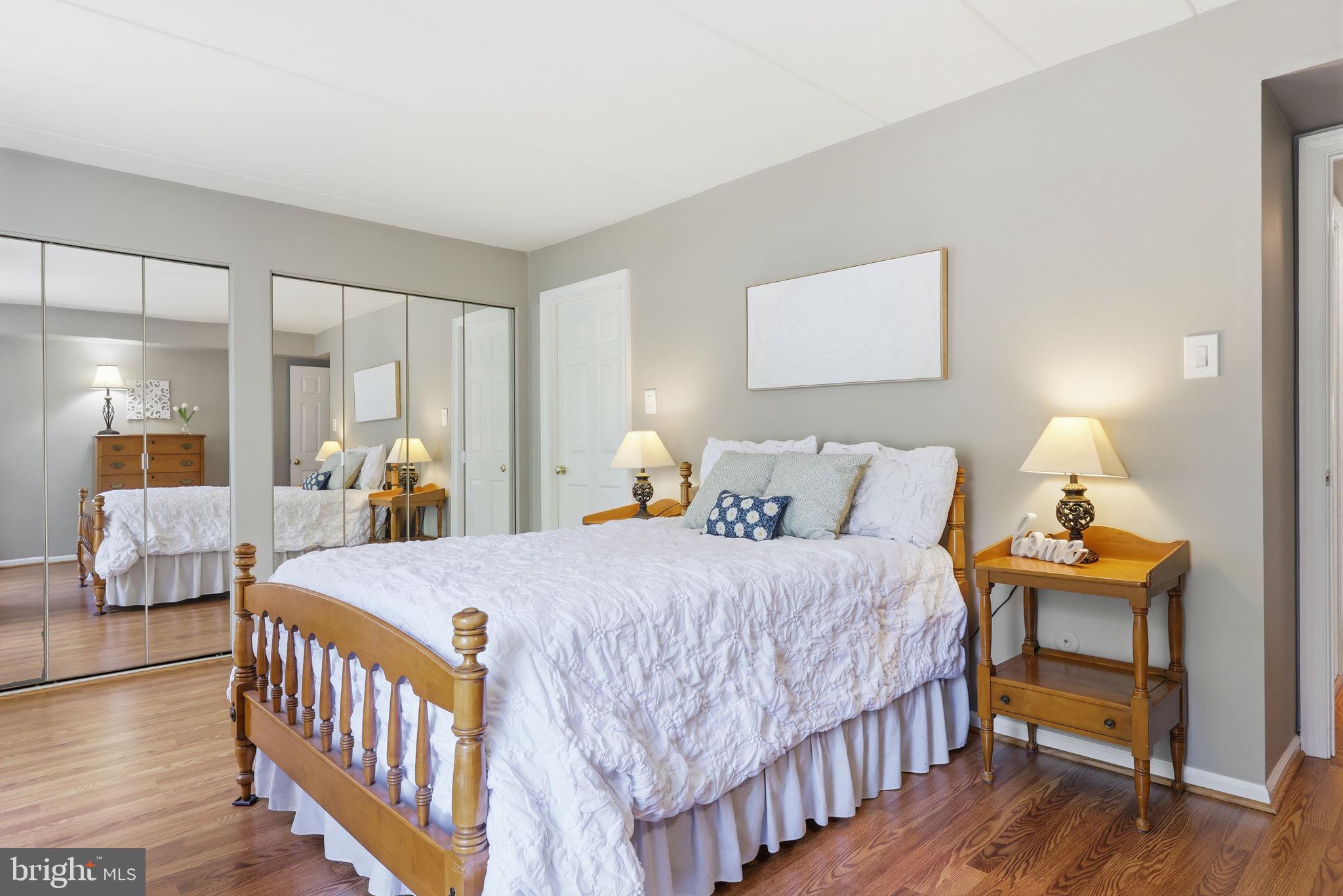VILLAGE SHIRES - Residential