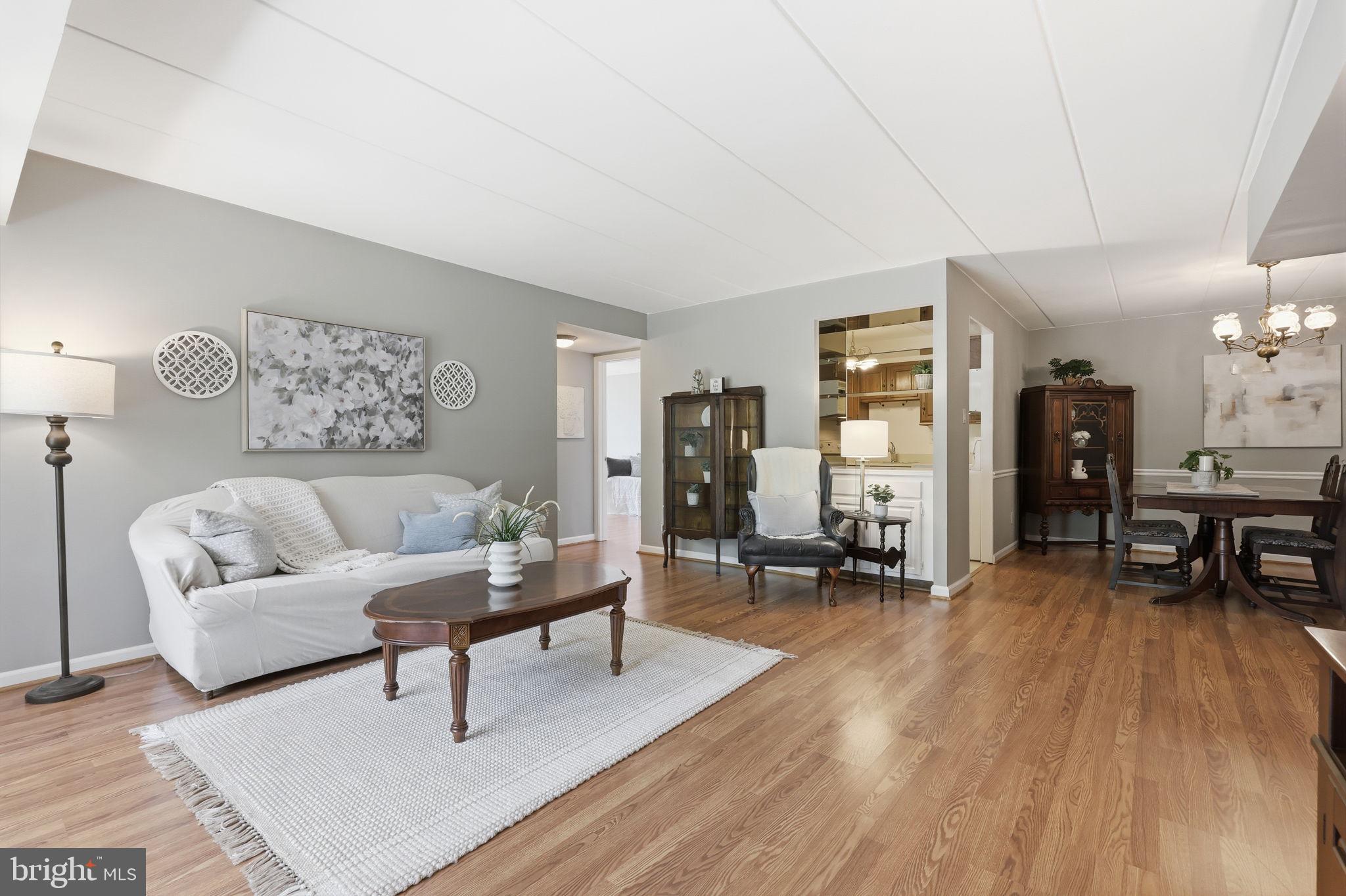 VILLAGE SHIRES - Residential