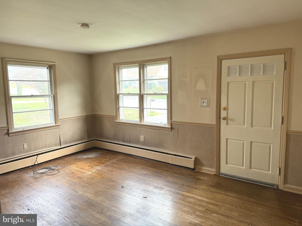 Photo of 806 S 15th Street, Columbia, PA 17512 (MLS # PALA2043664)