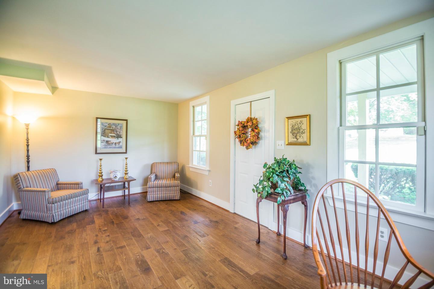 OLD LINE VILLAGE - Farm