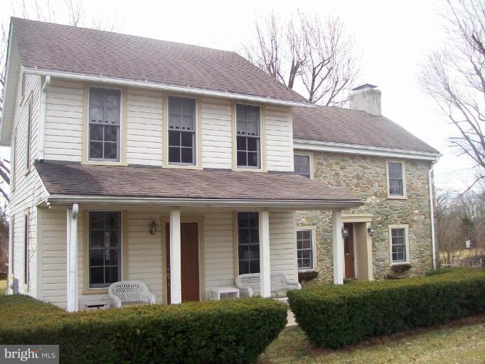 OLD LINE VILLAGE - Farm