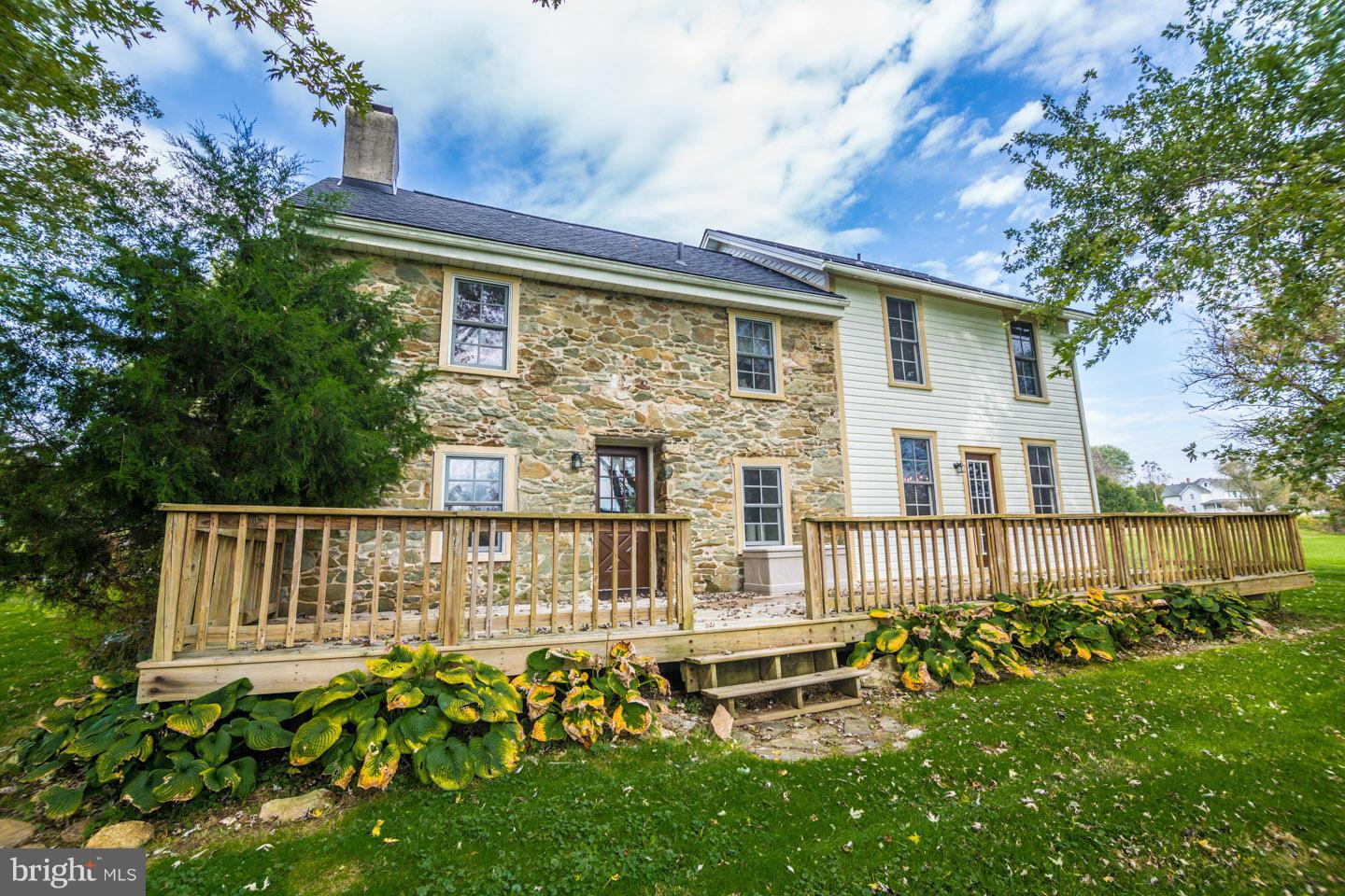 OLD LINE VILLAGE - Farm