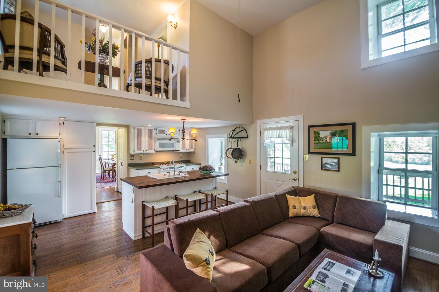 OLD LINE VILLAGE - Farm