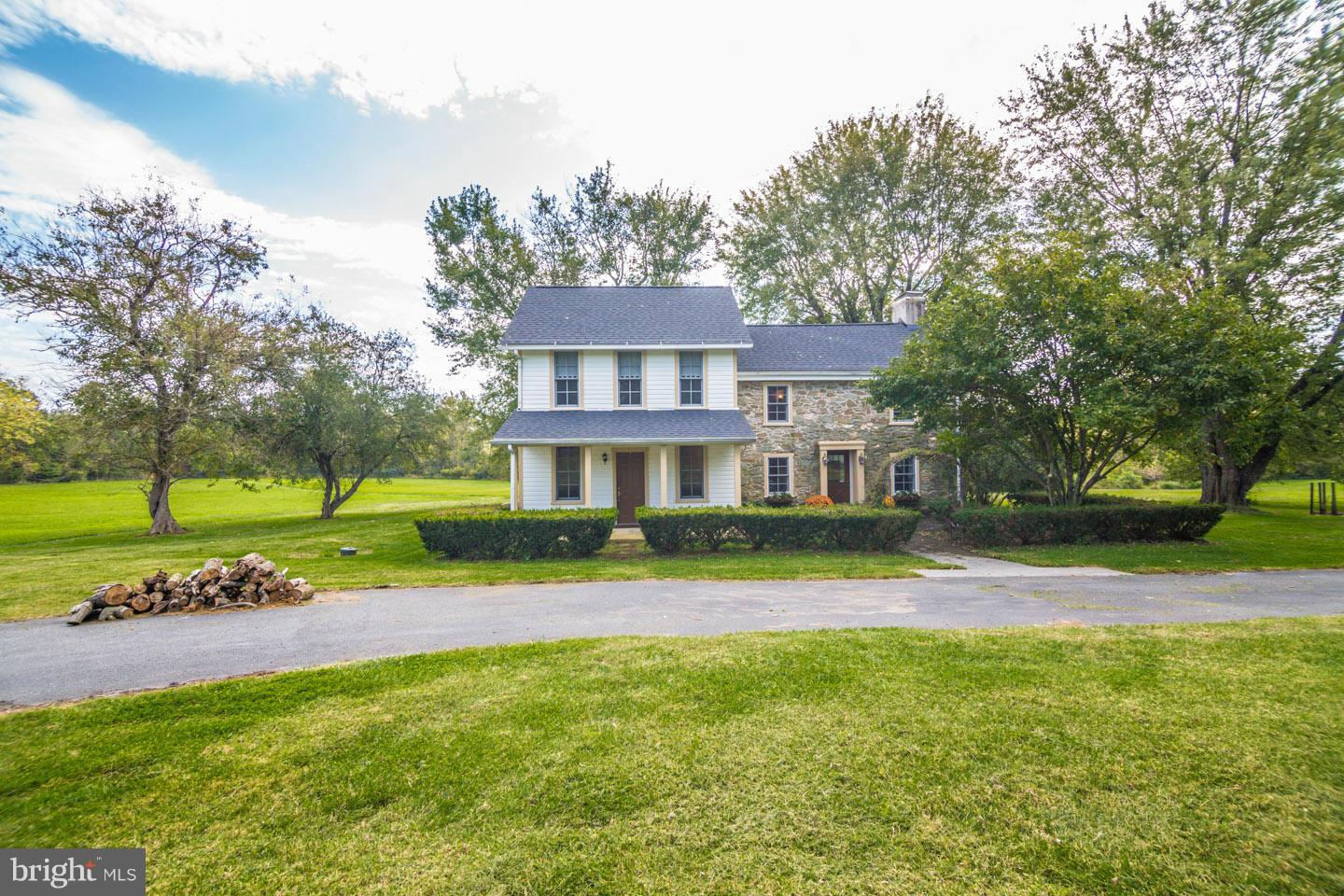 OLD LINE VILLAGE - Farm