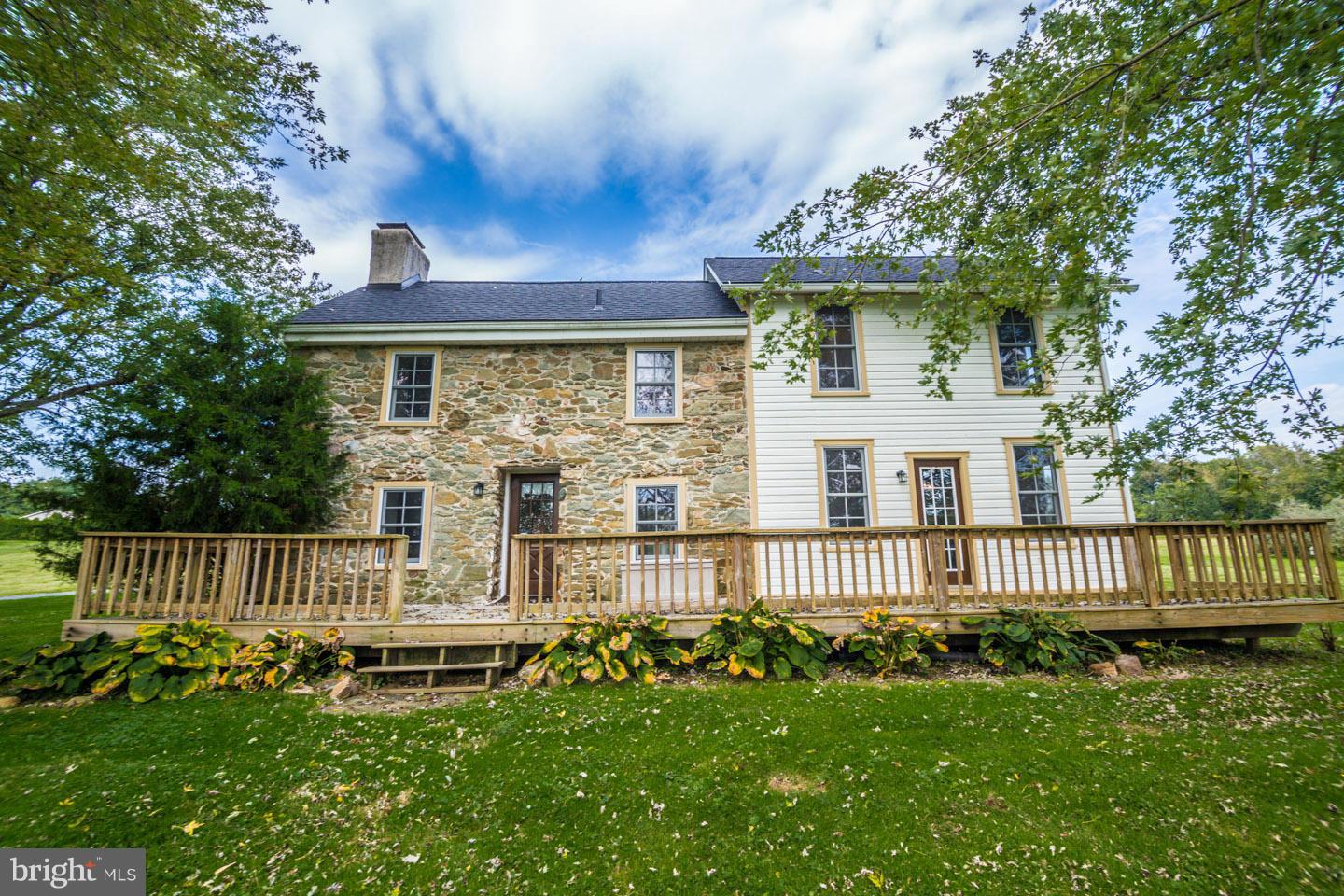 OLD LINE VILLAGE - Farm