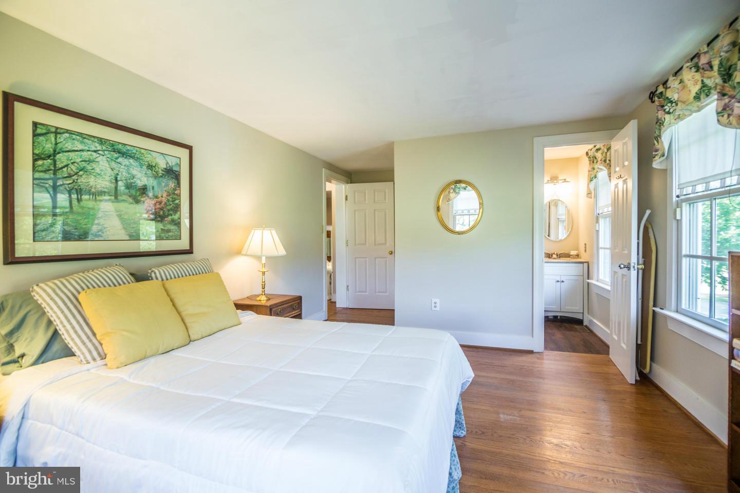 OLD LINE VILLAGE - Farm