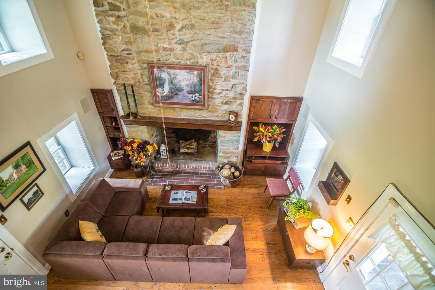 OLD LINE VILLAGE - Farm