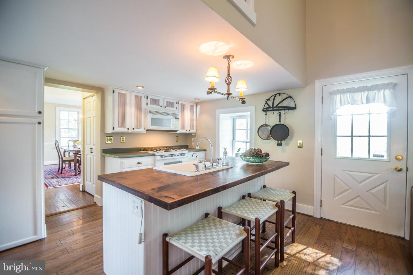 OLD LINE VILLAGE - Farm