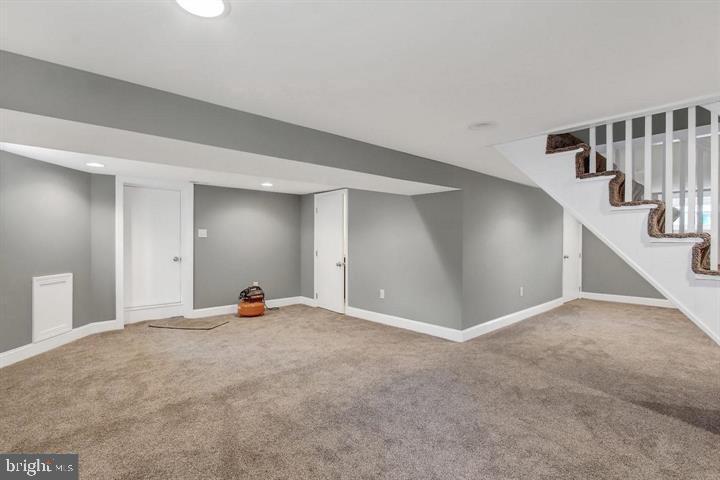 HOLABIRD PARK - Residential