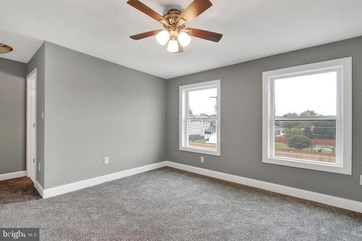 HOLABIRD PARK - Residential