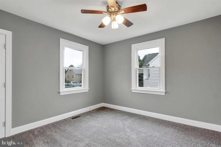 HOLABIRD PARK - Residential