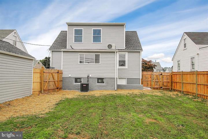 HOLABIRD PARK - Residential