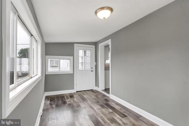 HOLABIRD PARK - Residential