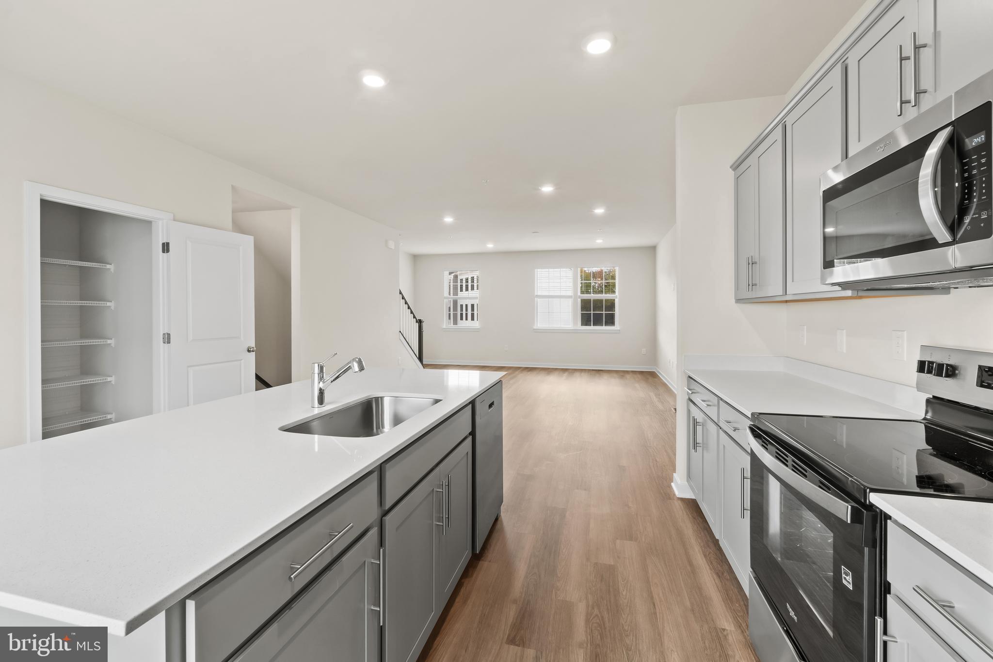 PINEGROVE - Residential