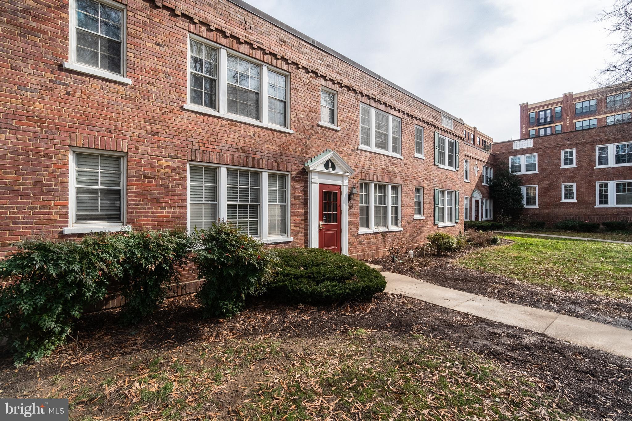 1713 N TROY STREET 387