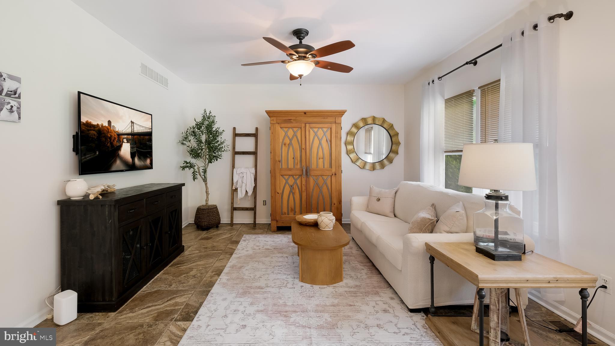 GREEN RIDGE MEADOW - Residential