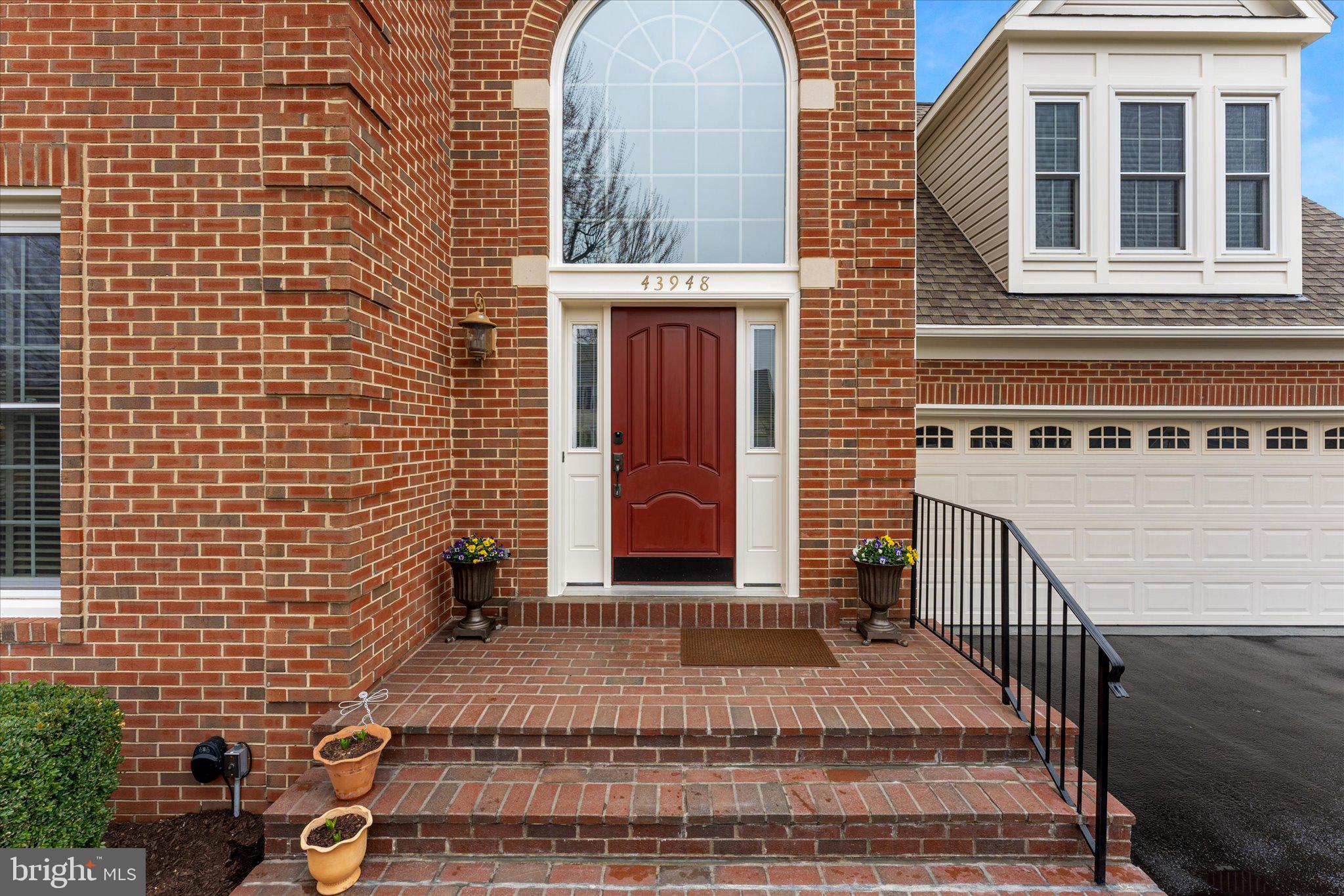 ASHBURN VILLAGE - Residential