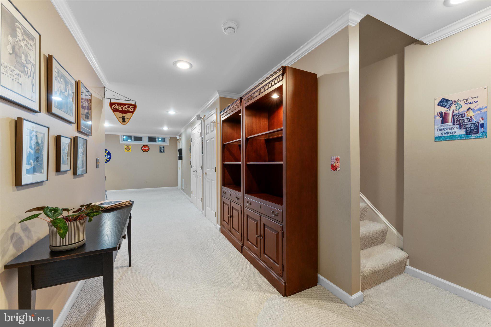 ASHBURN VILLAGE - Residential