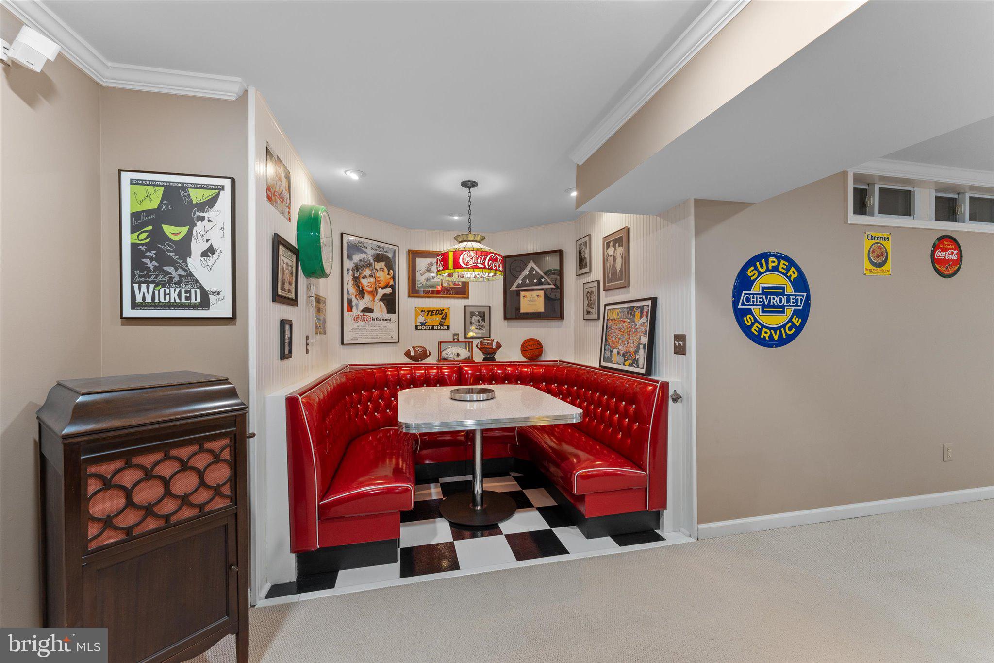 ASHBURN VILLAGE - Residential