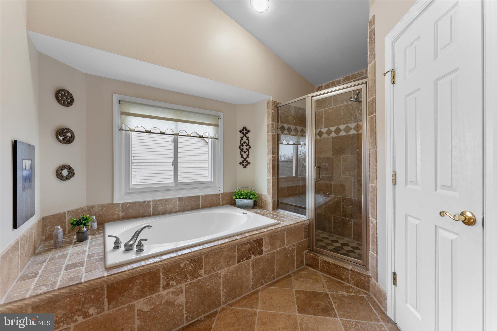 ASHBURN VILLAGE - Residential