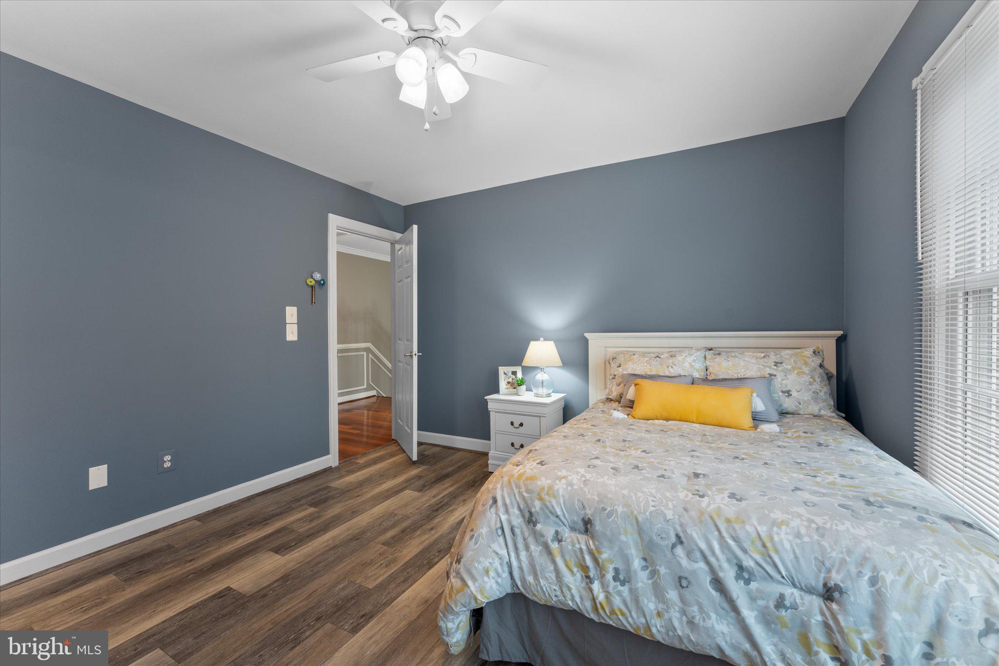 ASHBURN VILLAGE - Residential