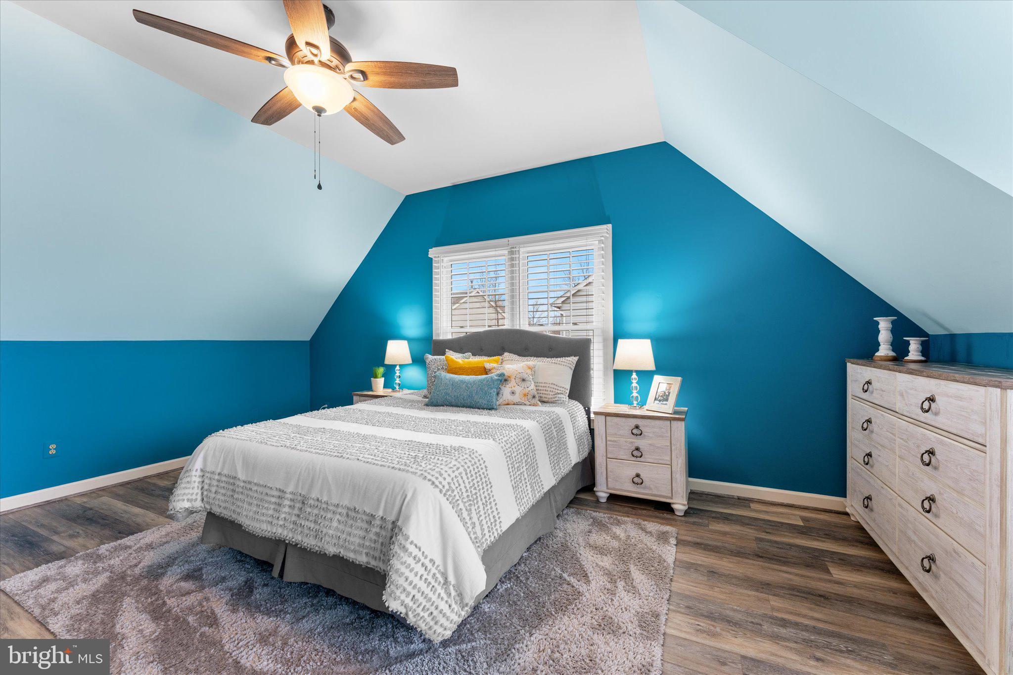 ASHBURN VILLAGE - Residential