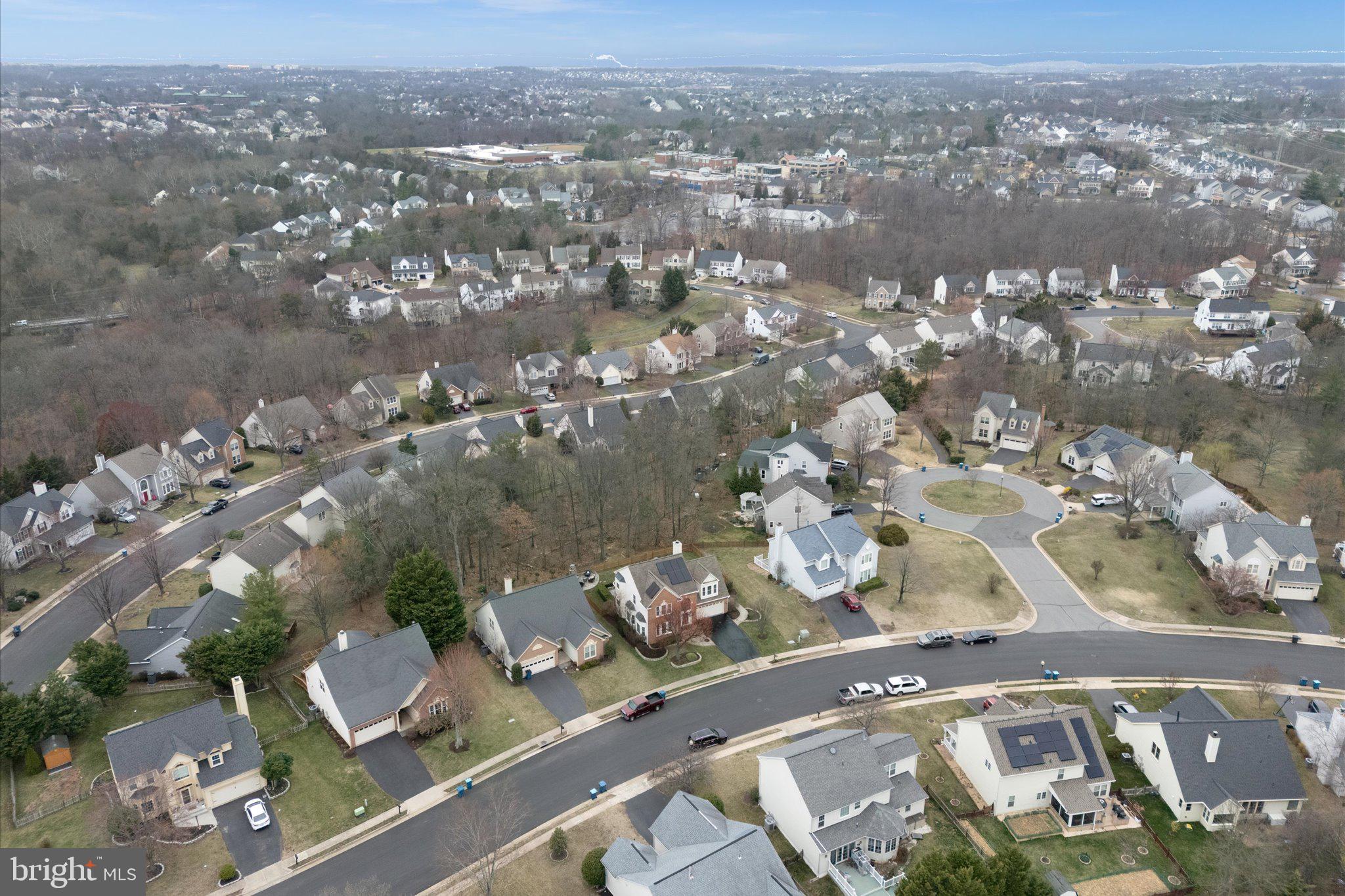 ASHBURN VILLAGE - Residential