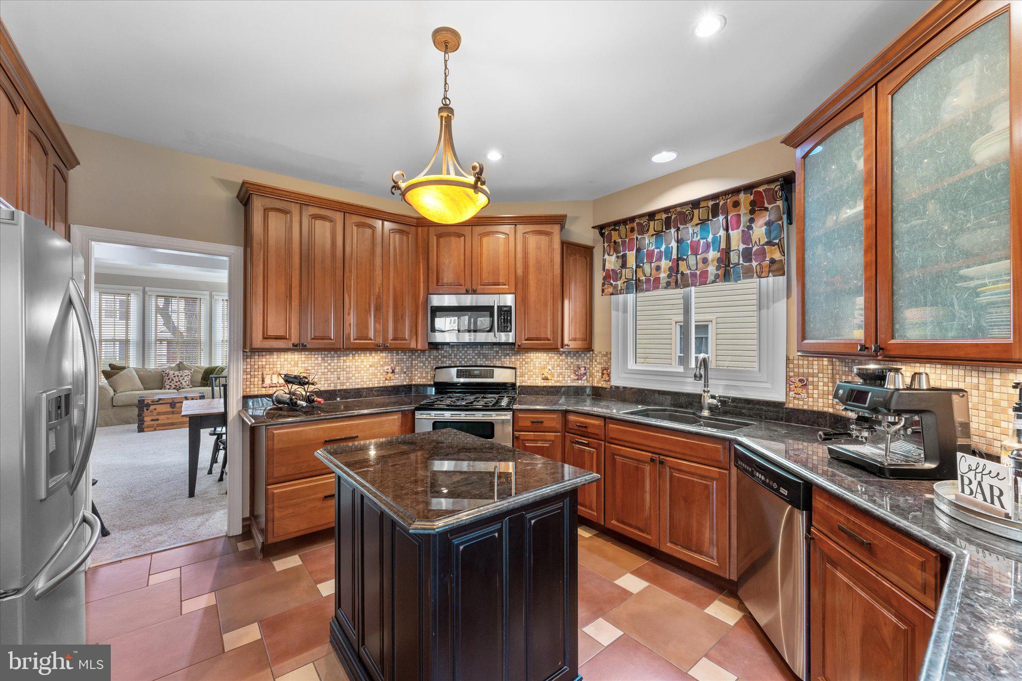 ASHBURN VILLAGE - Residential