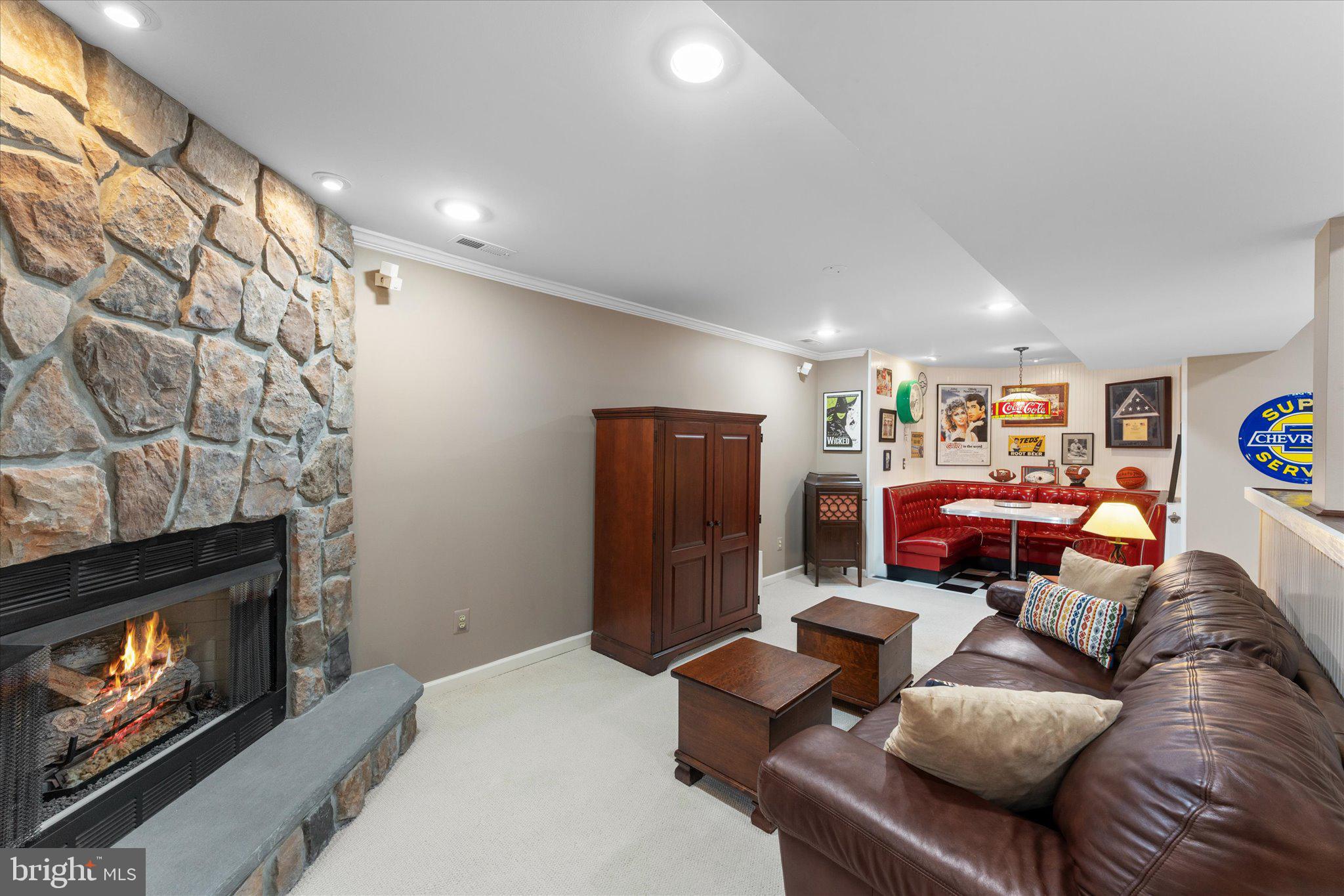 ASHBURN VILLAGE - Residential