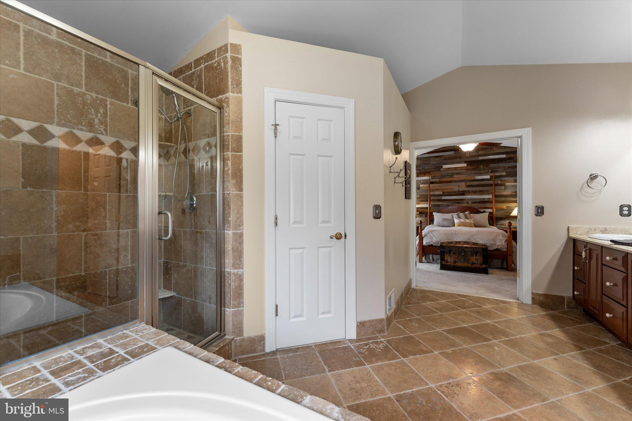 ASHBURN VILLAGE - Residential