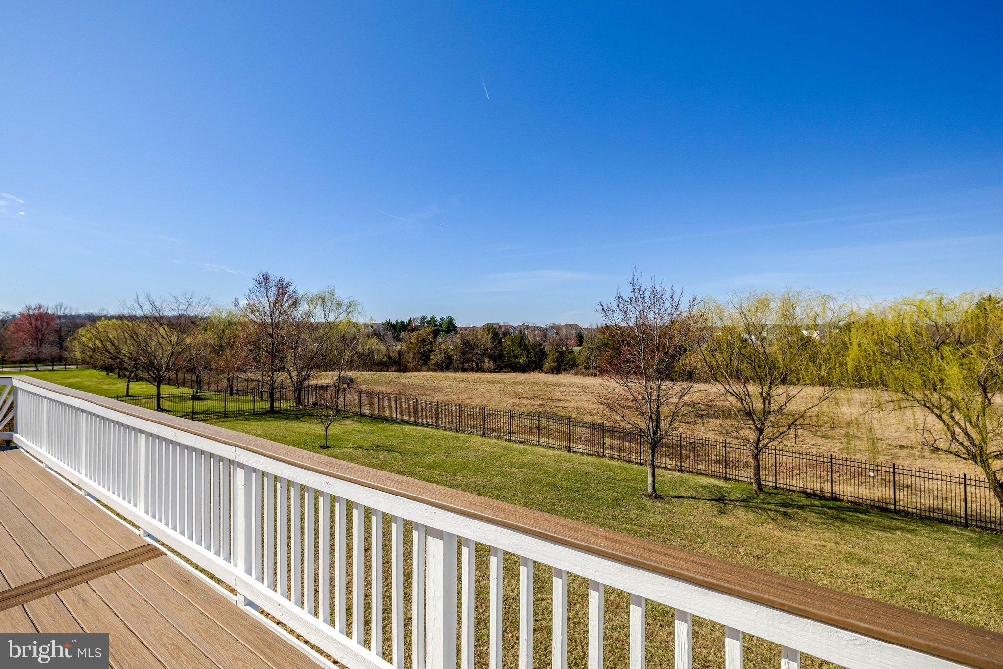 LOUDOUN VALLEY ESTATES - Residential