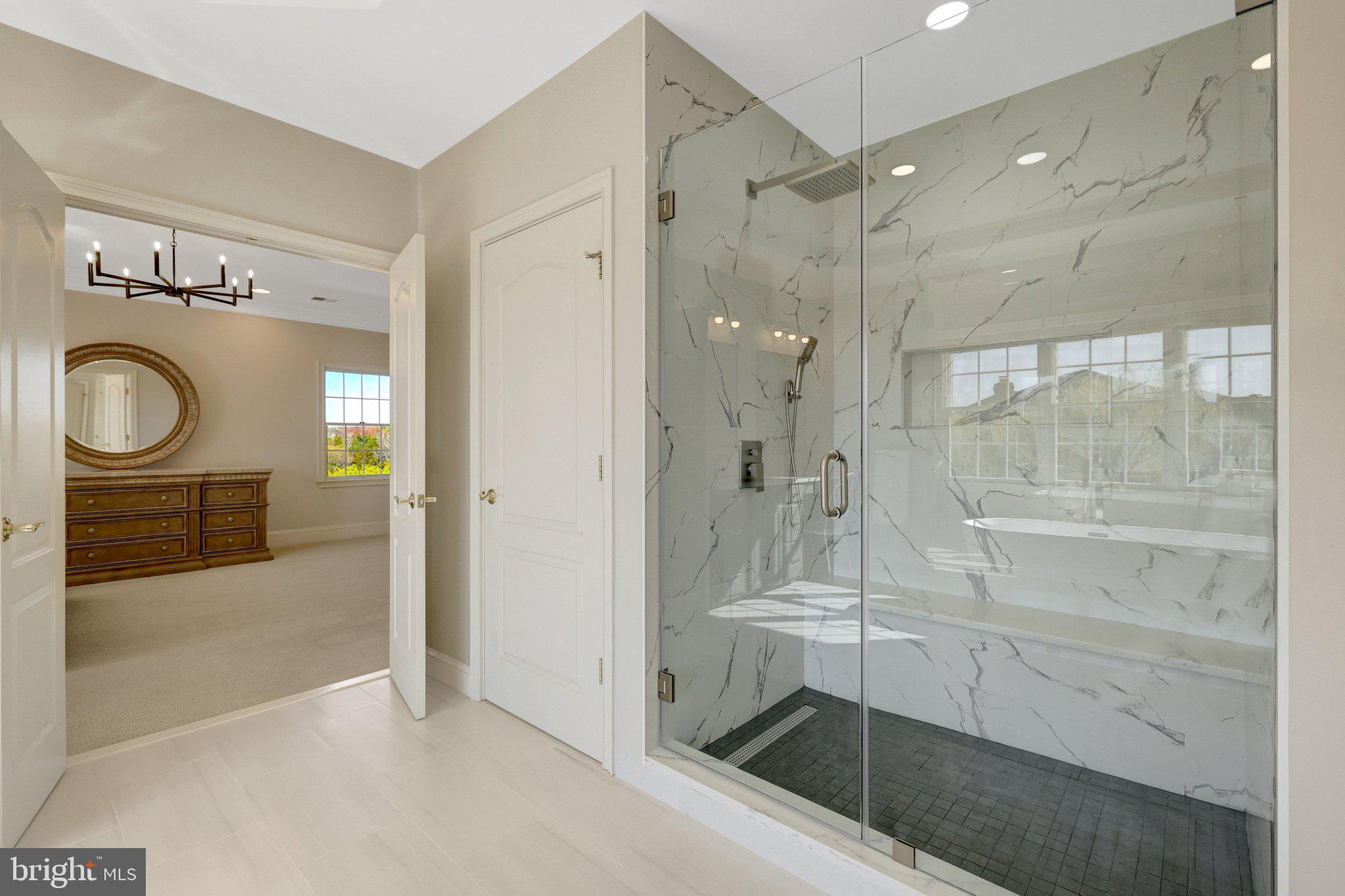 LOUDOUN VALLEY ESTATES - Residential