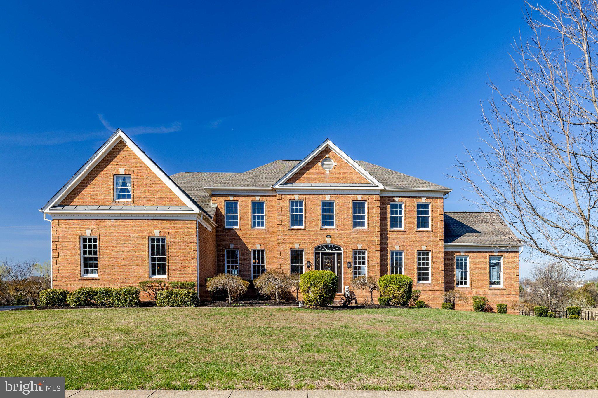 LOUDOUN VALLEY ESTATES - Residential