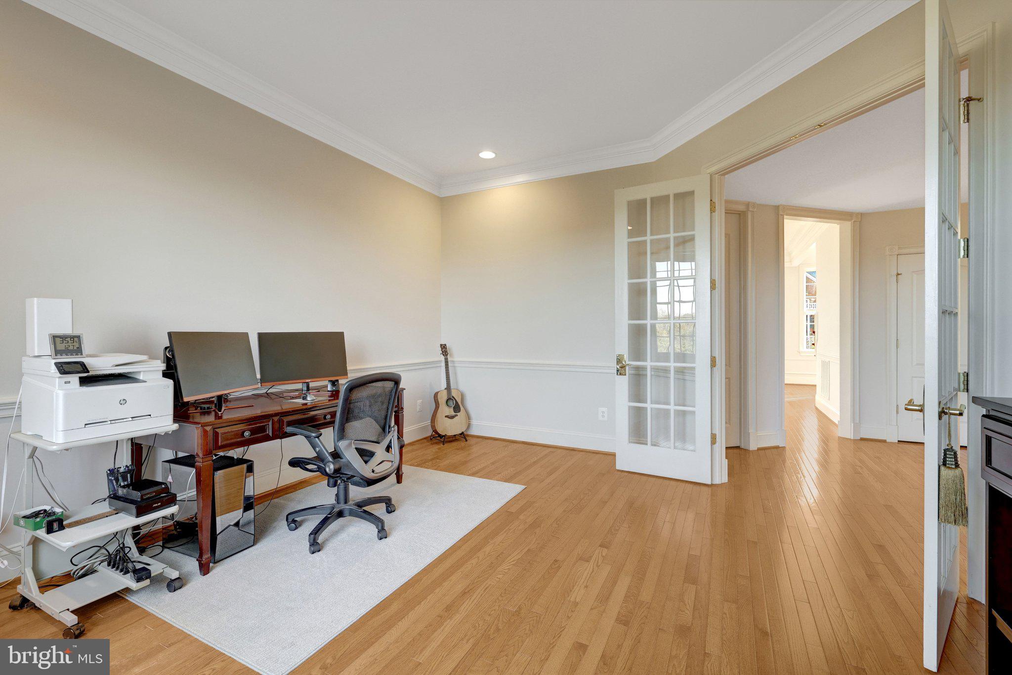 LOUDOUN VALLEY ESTATES - Residential