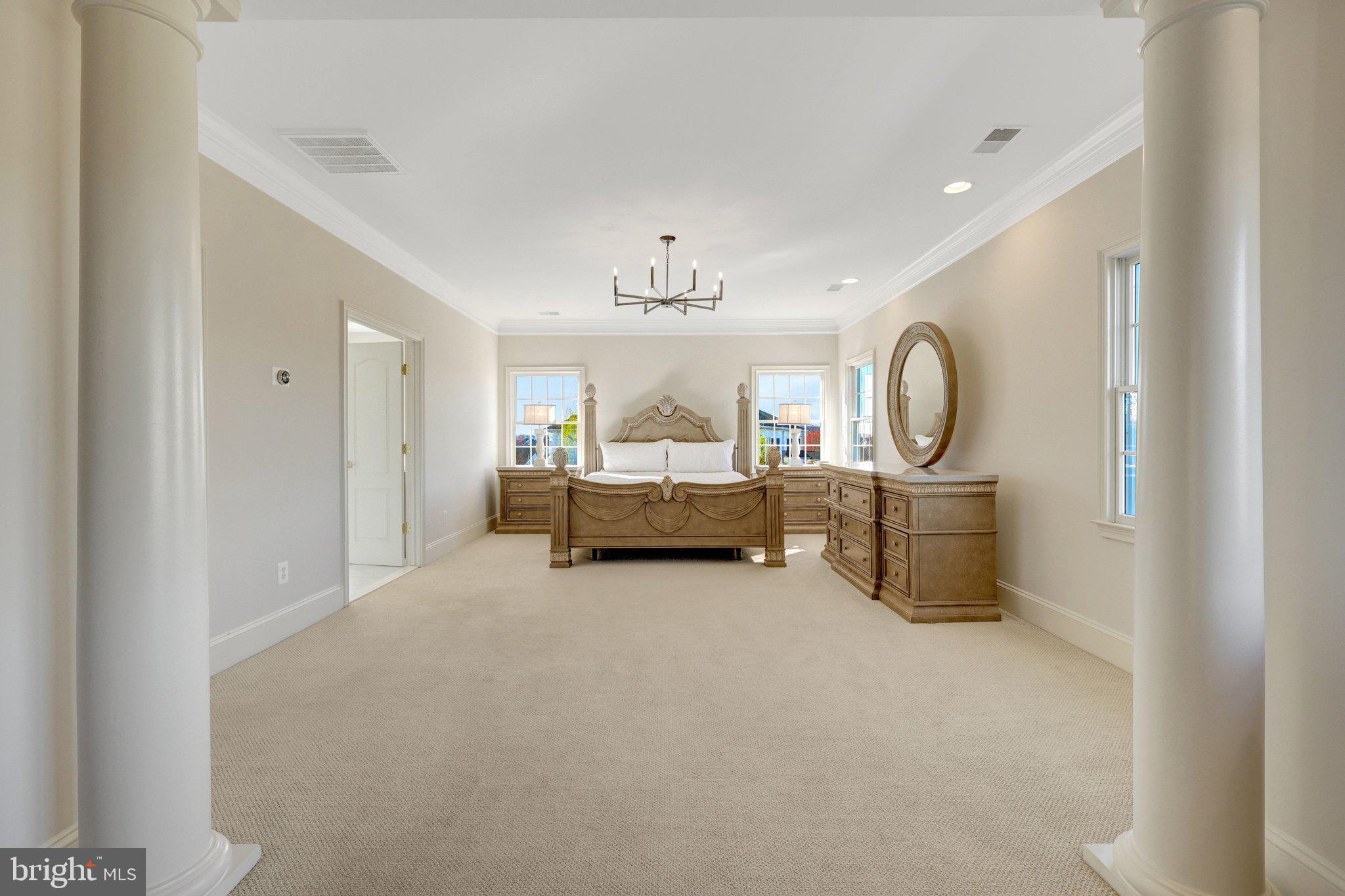 LOUDOUN VALLEY ESTATES - Residential