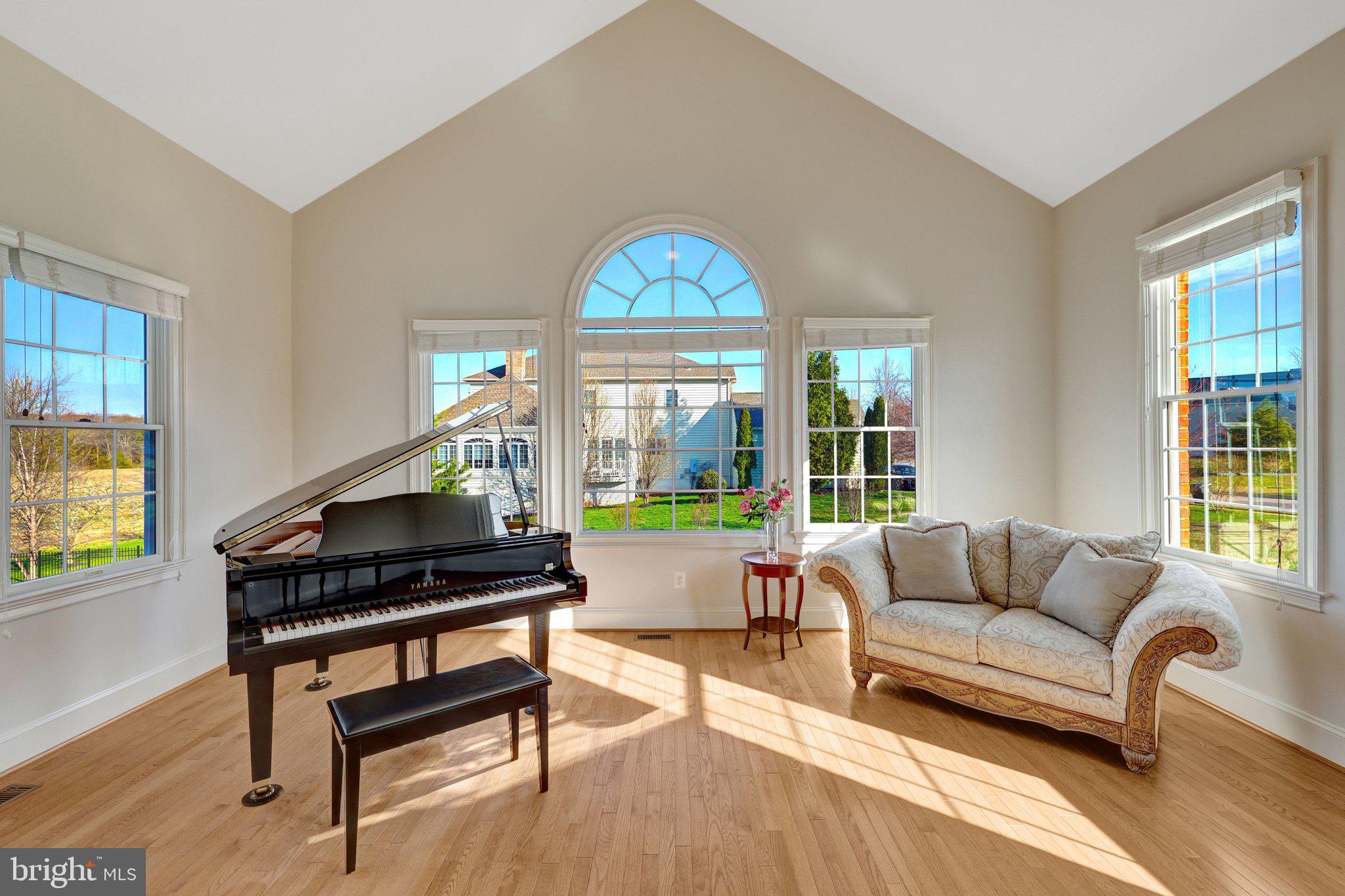 LOUDOUN VALLEY ESTATES - Residential