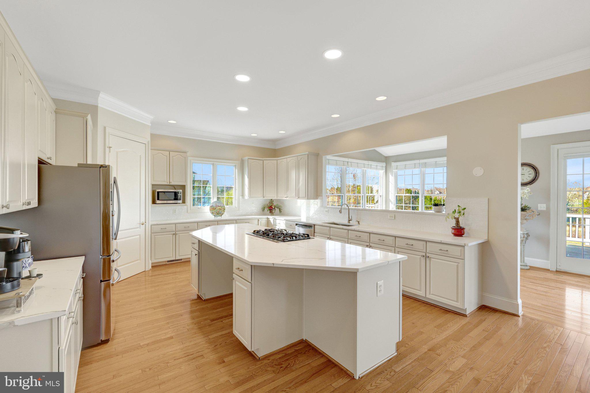 LOUDOUN VALLEY ESTATES - Residential