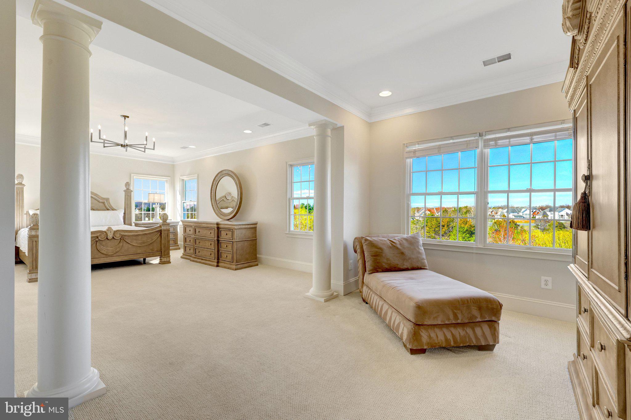 LOUDOUN VALLEY ESTATES - Residential