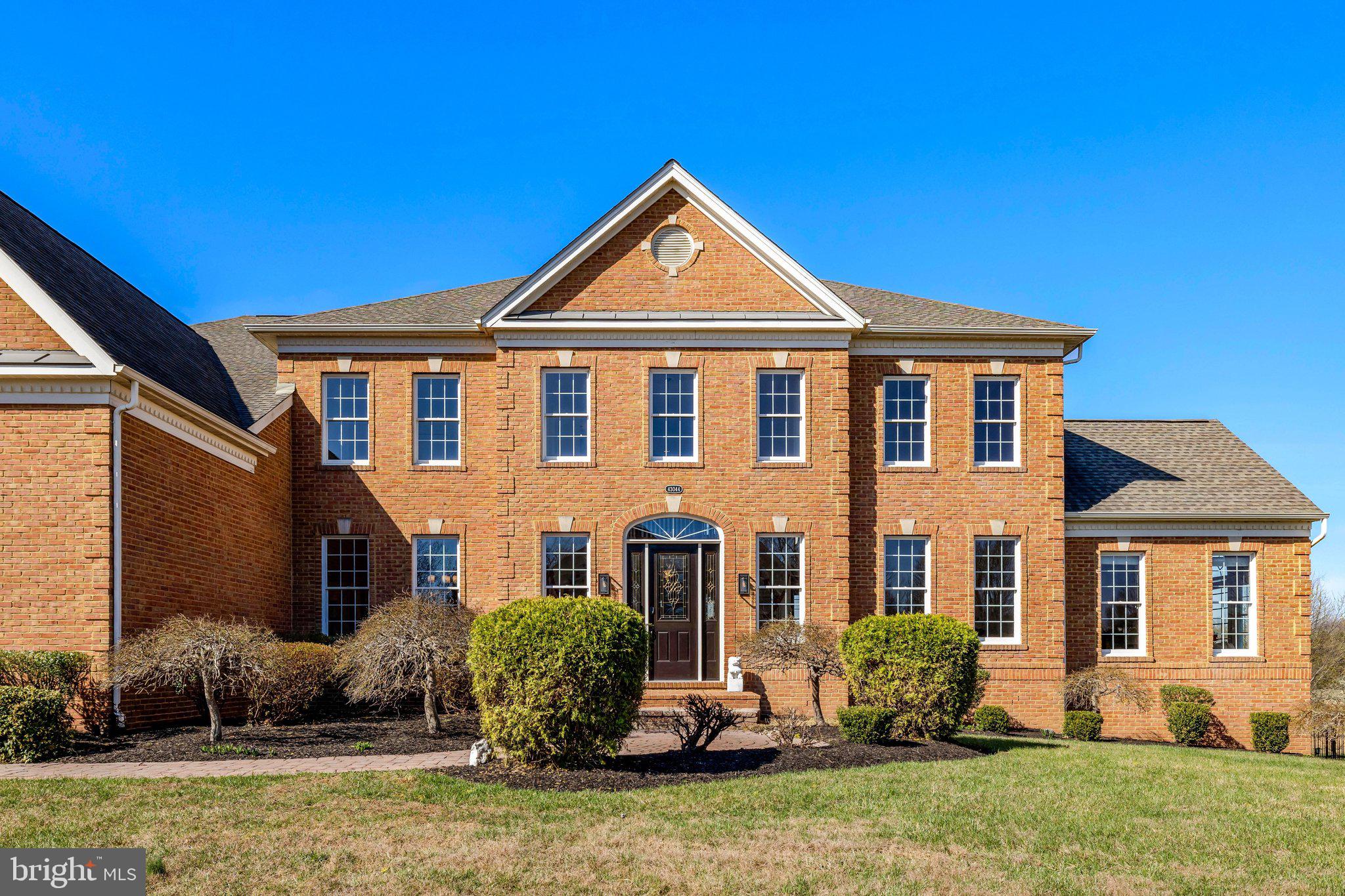 LOUDOUN VALLEY ESTATES - Residential