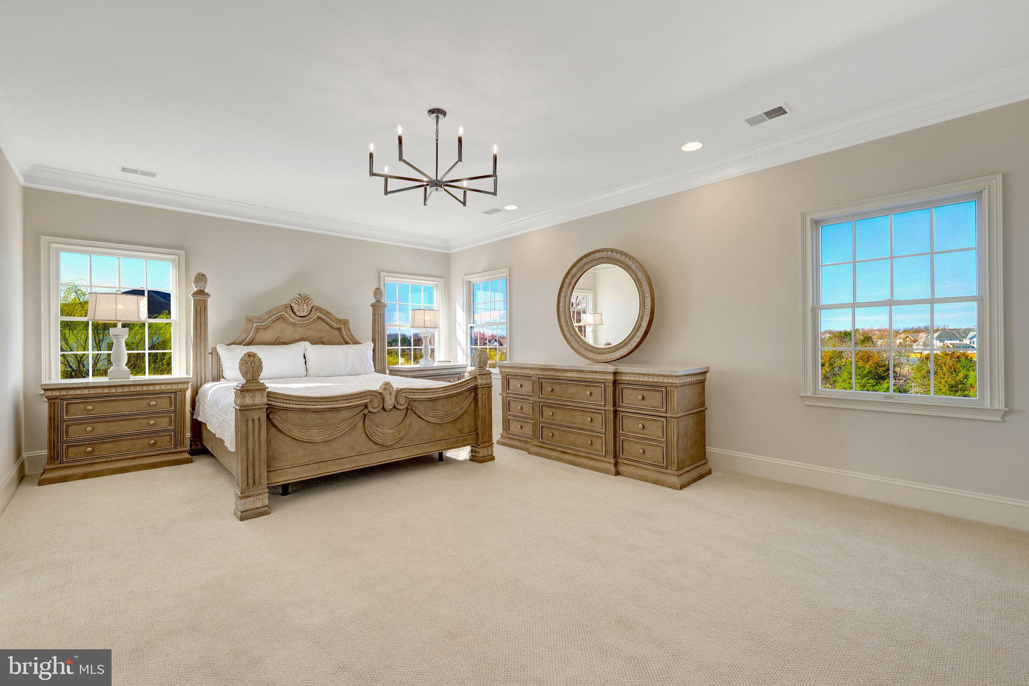 LOUDOUN VALLEY ESTATES - Residential