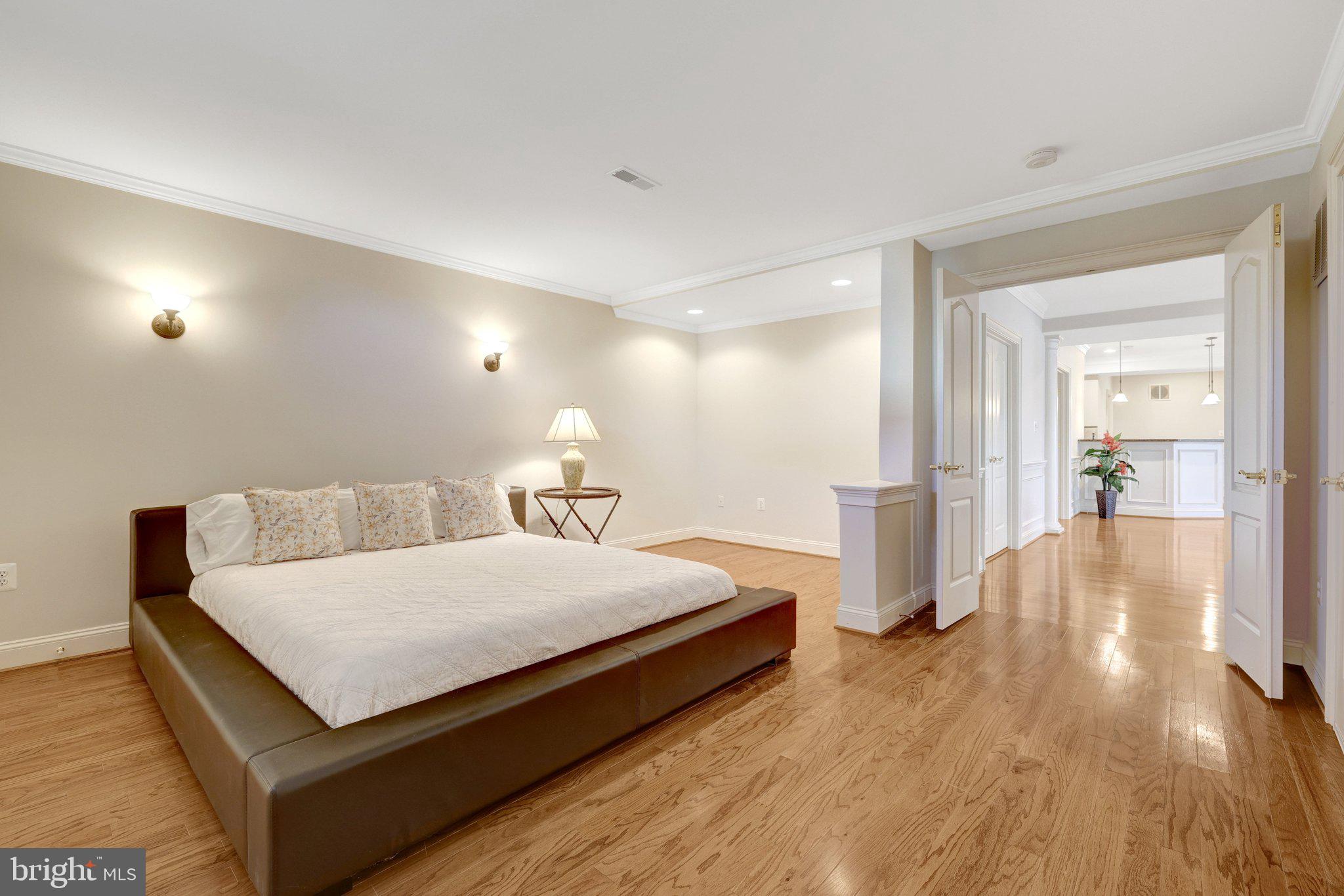 LOUDOUN VALLEY ESTATES - Residential